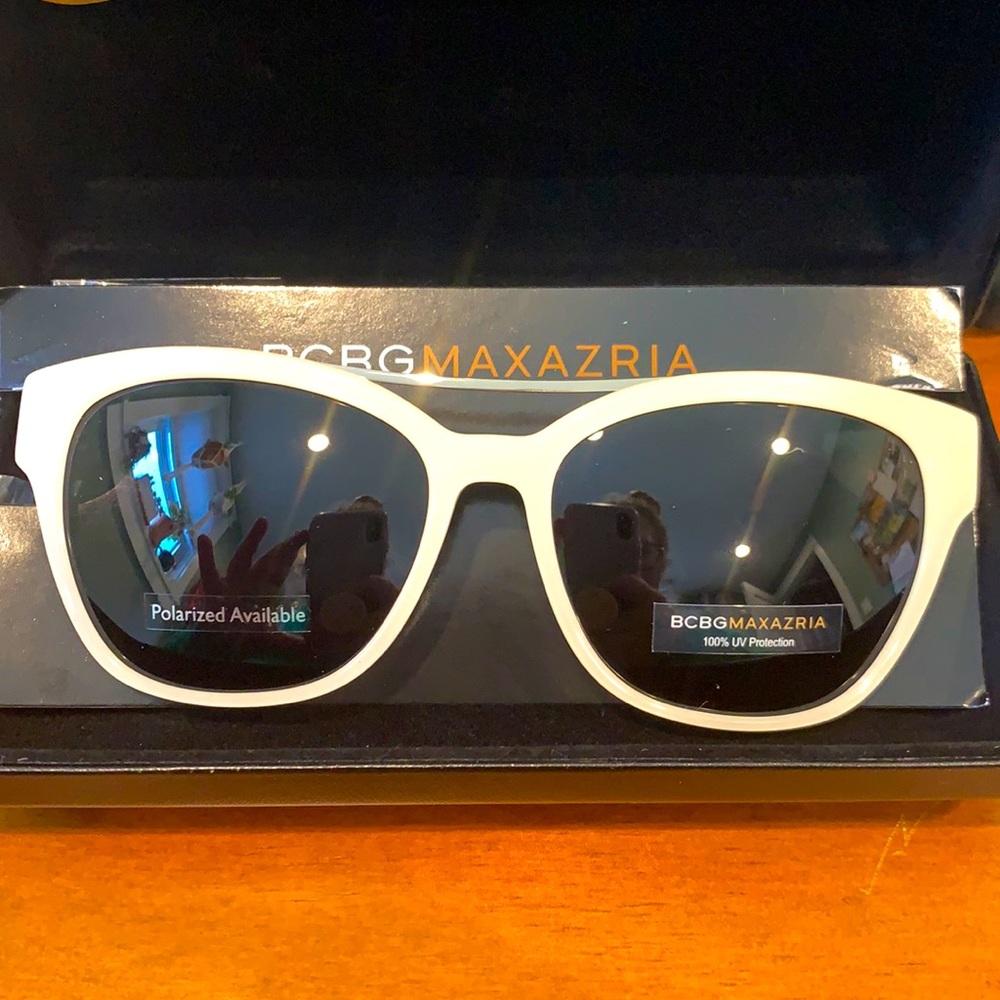 BCBGMAXAZRIA Sunglasses, Ivory/White with slight shimmer.  55-16-140